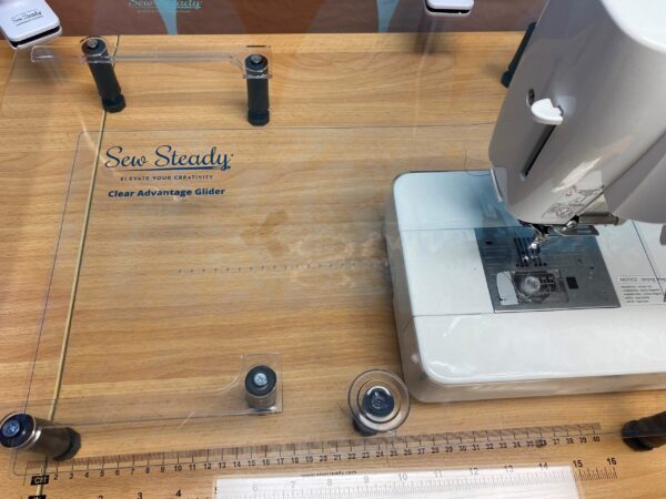 Sew Steady Clear Advantage Glider - Image 2