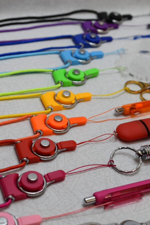 SARIDITTY Crafter's Notion Necklace - Image 3