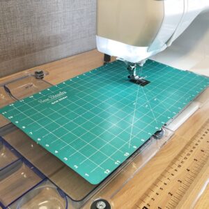 Sew Steady Grid Glider